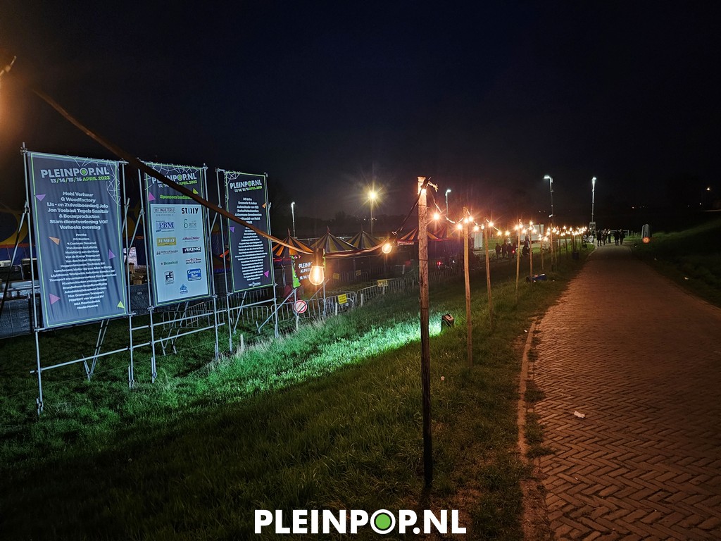 Zondag D I V.        (41)